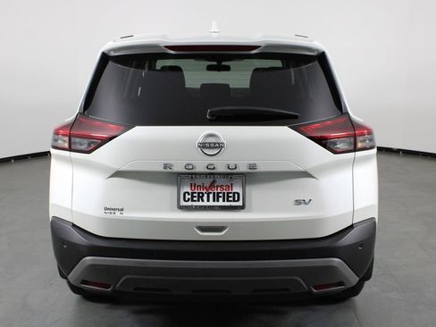 Certified 2023 Nissan Rogue SV FWD image 11