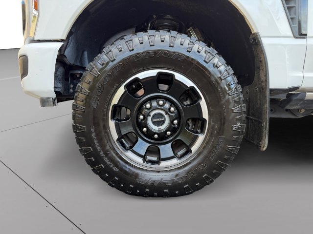Used 2025 Ford F350 Platinum w/ Tremor Off-Road Package AWD/4WD image 9