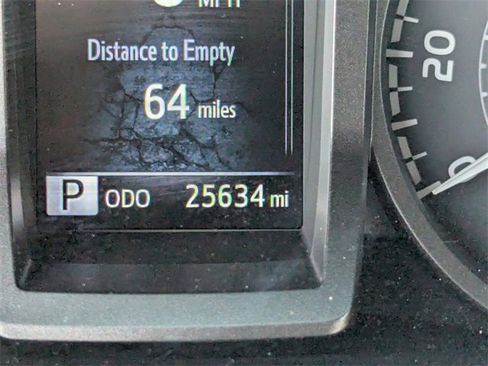 Used 2023 Toyota Tacoma TRD Sport image 34