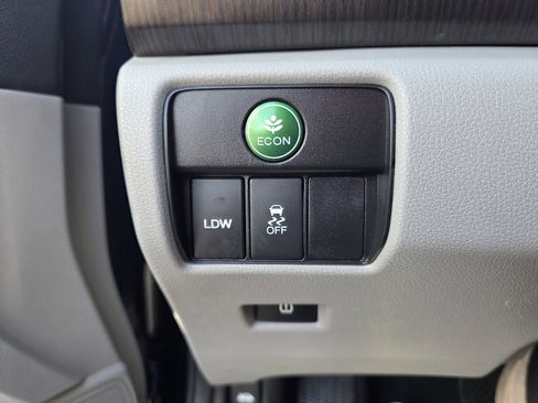 Used 2014 Honda Accord EX-L image 17