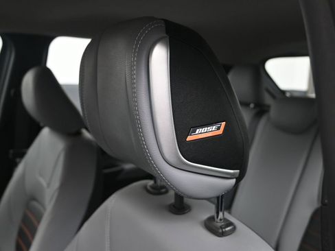 Used 2023 Nissan Kicks SR w/ SR Premium Package image 13