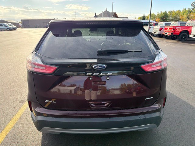 Used 2024 Ford Edge SEL w/ Convenience Package AWD/4WD image 4