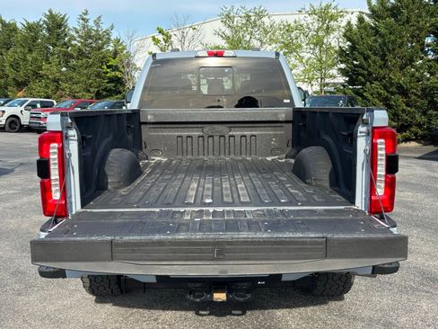 Used 2024 Ford F350 Lariat w/ Lariat Ultimate Package AWD/4WD image 21