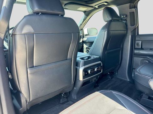 Used 2024 Ford Expedition Limited AWD/4WD image 17