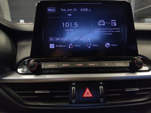 Used 2022 Kia Forte LXS FWD image 25
