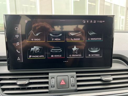 Used 2022 Audi Q5 2.0T Premium w/ Convenience Package image 18