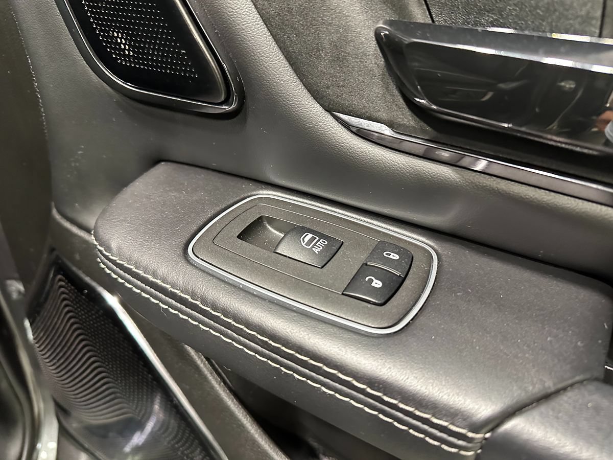 Used 2022 RAM 1500 Limited AWD/4WD image 12