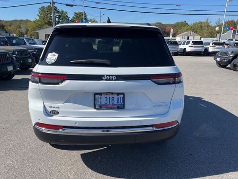 New 2025 Jeep Grand Cherokee image 6