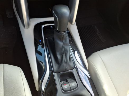 Certified 2023 Toyota Corolla Cross XLE w/ Convenience Package image 13