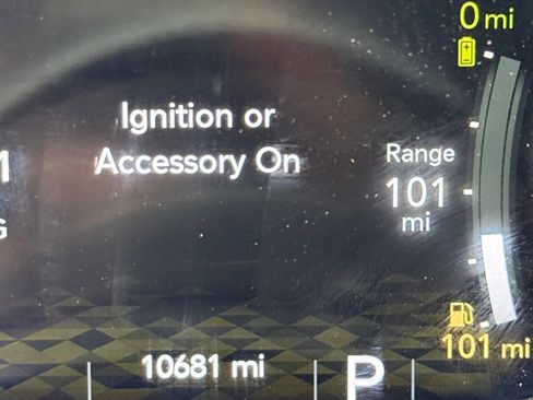 Used 2025 Jeep Wrangler Unlimited Sahara w/ Safety Group image 24