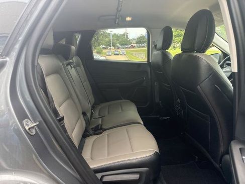 Certified 2022 Ford Escape SE w/ Convenience Package FWD image 10