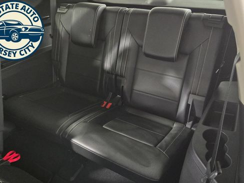 Used 2023 Volkswagen Atlas SE AWD/4WD image 25
