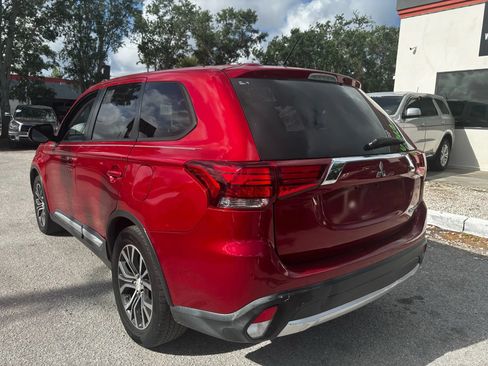 Used 2016 Mitsubishi Outlander SE FWD image 7