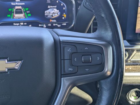 Used 2022 Chevrolet Silverado 1500 LT RWD image 17