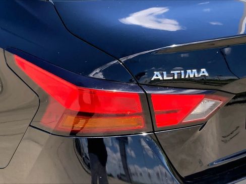 Used 2020 Nissan Altima 2.5 S FWD image 27