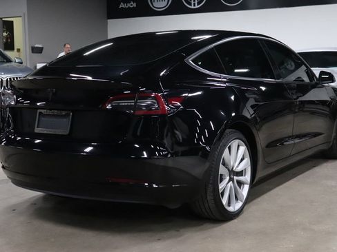 Used 2020 Tesla Model 3 Standard Range Plus image 5