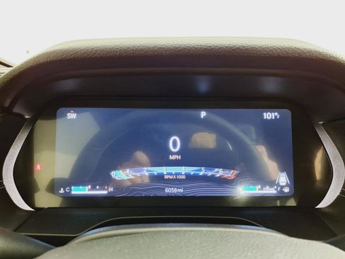 Used 2025 Jeep Grand Cherokee Laredo w/ Luxury Tech Group I image 25