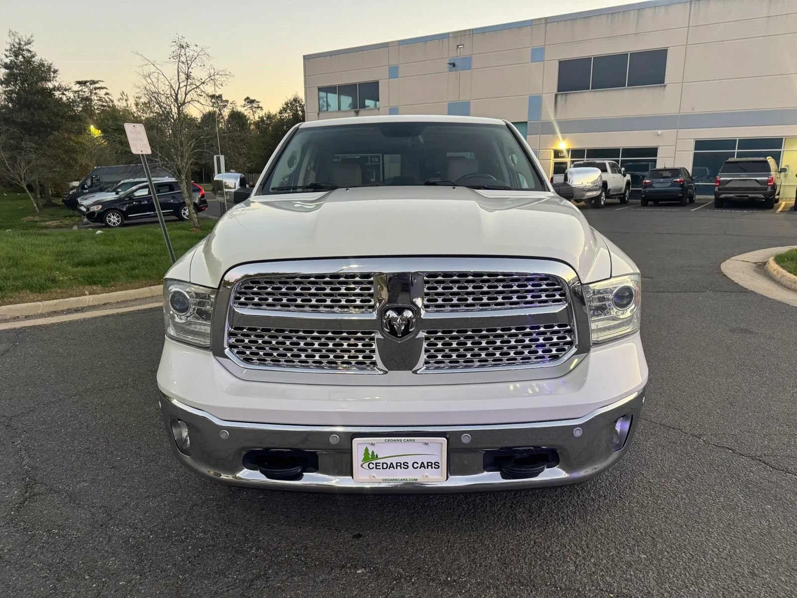 Used 2016 RAM 1500 Laramie w/ Convenience Group AWD/4WD image 2