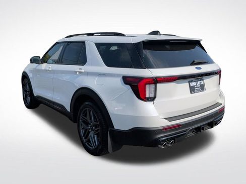 Used 2025 Ford Explorer ST AWD/4WD image 5