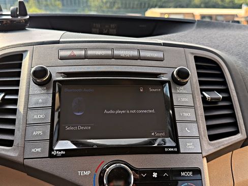 Used 2015 Toyota Venza XLE AWD/4WD image 13