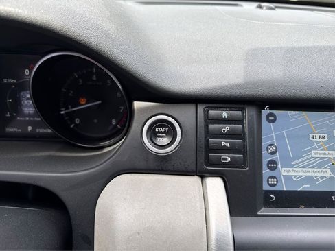Used 2017 Land Rover Discovery Sport SE AWD/4WD image 27