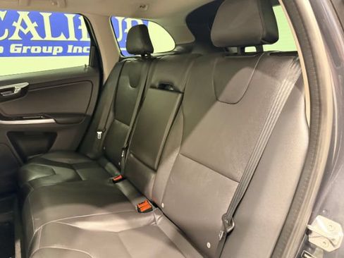 Used 2015 Volvo XC60 T6 Platinum FWD image 44