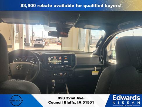 New 2026 Nissan Frontier SV w/ All-Weather Content Package AWD/4WD image 15