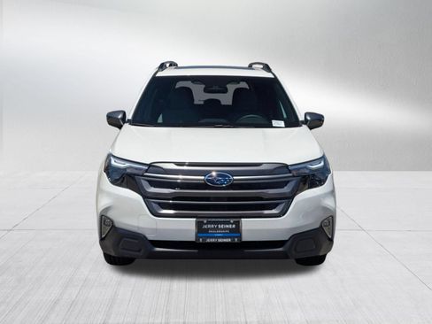 Used 2026 Subaru Forester Premium AWD/4WD image 8