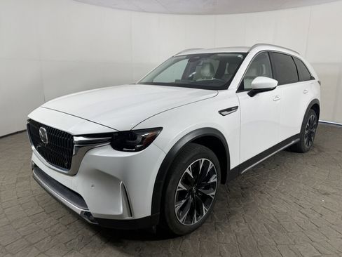 Used 2024 MAZDA CX-90 Plug-In Hybrid w/ Premium Plus AWD/4WD image 3