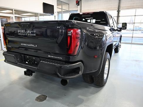 Used 2024 GMC Sierra 3500 Denali Ultimate image 5