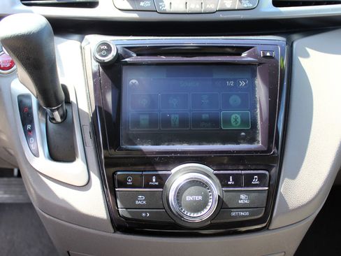 Used 2014 Honda Odyssey EX-L image 17