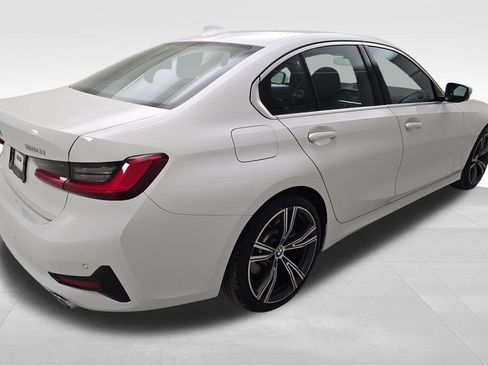 Used 2020 BMW 330i xDrive Sedan w/ Convenience Package AWD/4WD image 10