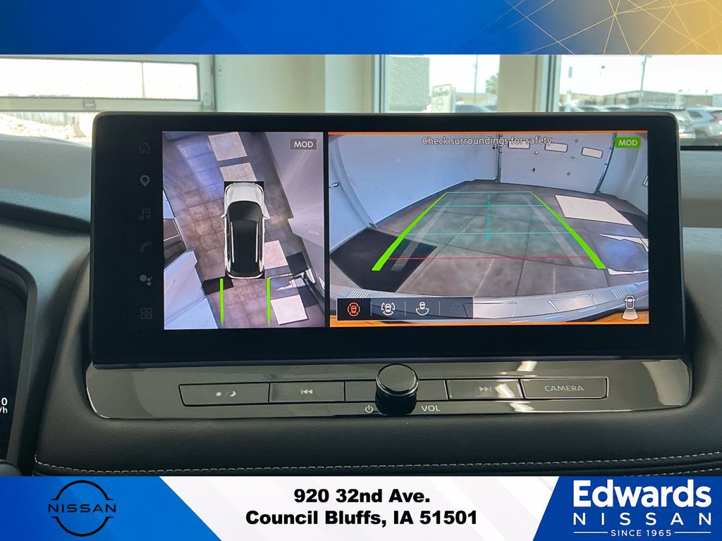 Used 2025 Nissan Rogue Platinum w/ Tech Package AWD/4WD image 28