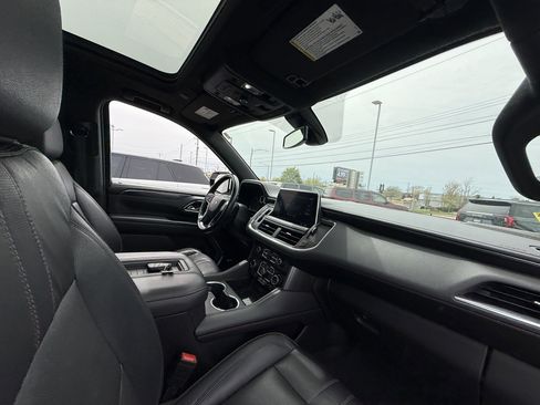 Used 2021 Chevrolet Suburban RST w/ Luxury Package AWD/4WD image 13