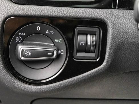 Used 2019 Volkswagen GTI S image 13