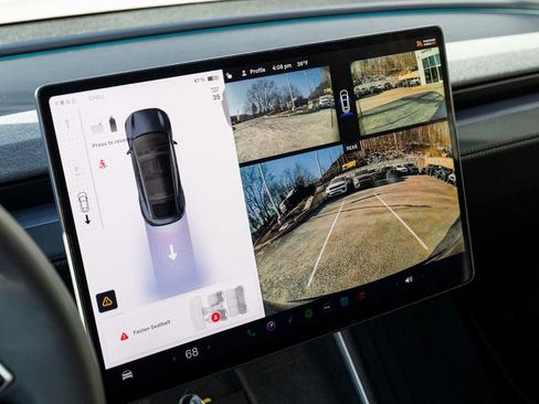 Used 2026 Tesla Model Y Long Range image 17