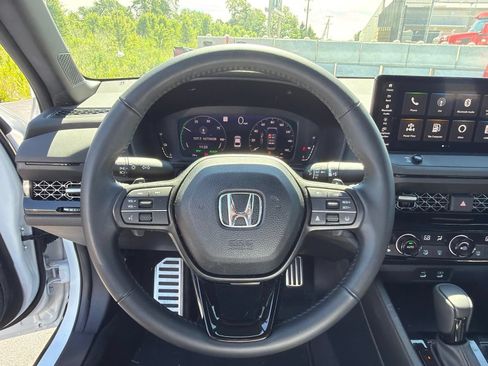 Used 2023 Honda Accord Sport image 14