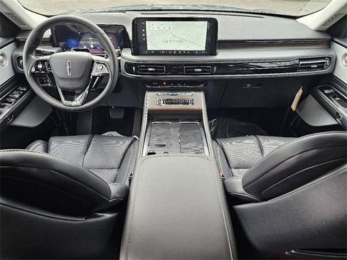New 2025 Lincoln Aviator Reserve w/ Equipment Group 201A image 11