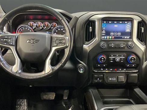 Used 2019 Chevrolet Silverado 1500 LT Trail Boss AWD/4WD image 11