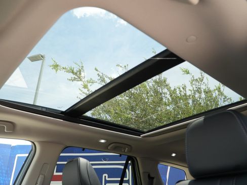 New 2026 Honda Pilot Touring image 17