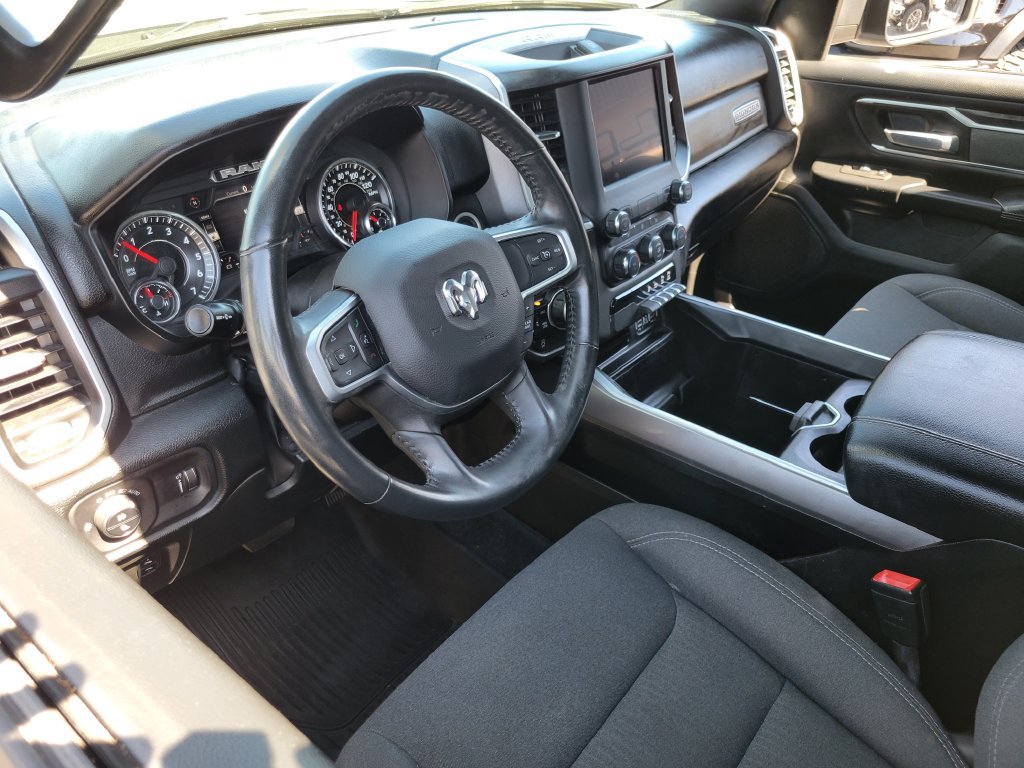 Used 2022 RAM 1500 Big Horn AWD/4WD image 3