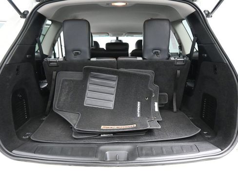 Used 2020 Nissan Pathfinder SV w/ Rock Creek Edition image 18