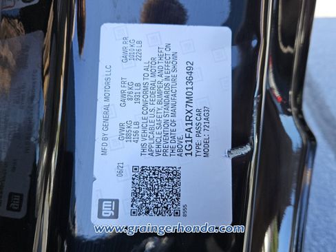 Used 2021 Chevrolet Camaro LT w/ Technology Package RWD image 13