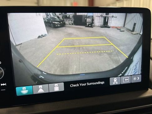 Certified 2023 Honda Pilot Touring image 36