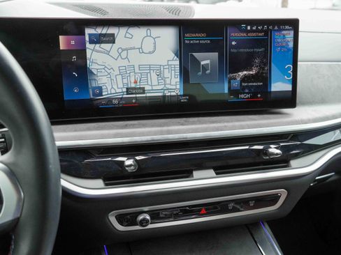 Certified 2023 BMW X7 M60i w/ Executive Package image 25