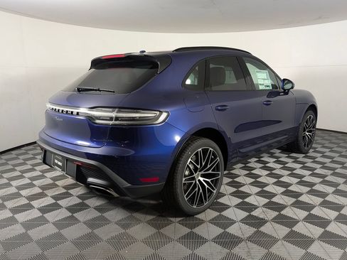 New 2026 Porsche Macan AWD/4WD image 7