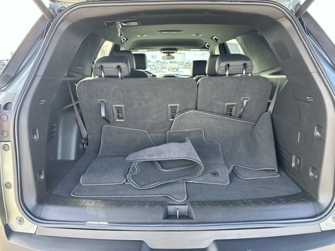 Certified 2023 Chevrolet Traverse LT image 9
