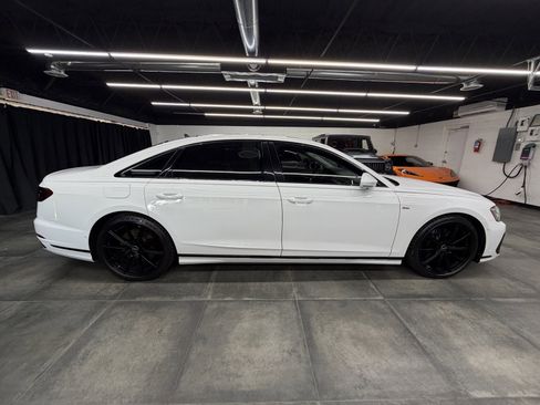 Used 2022 Audi A8 L 3.0T w/ Luxury Package image 8