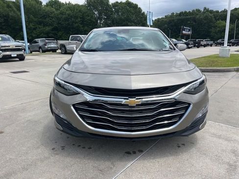 Used 2025 Chevrolet Malibu LT FWD image 11