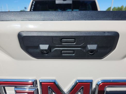 New 2026 GMC Sierra 1500 AT4X image 9